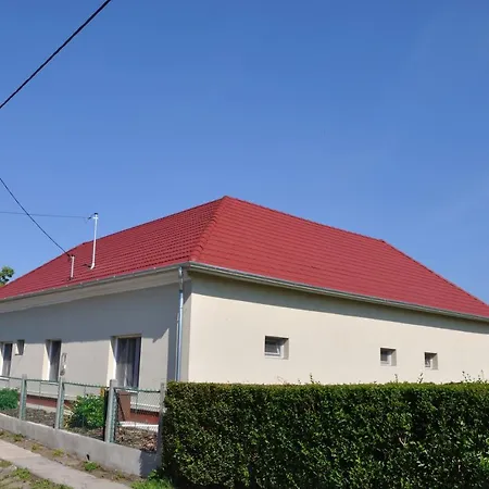 Tisza Topic Guest house 4*